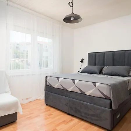 Apartman Regius White