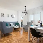 Regius White * Traù