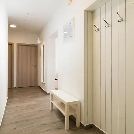 Apartament Regius White