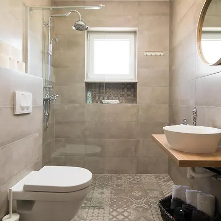 Regius White Trogir