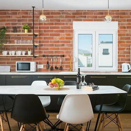 Διαμέρισμα Regius White *