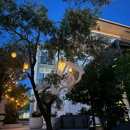 Regius White Apartment Trogir