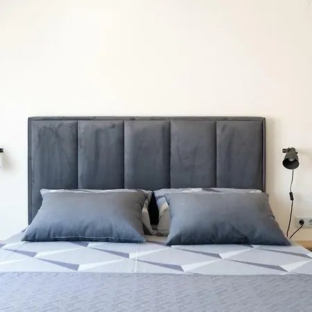 Regius White Τρογκίρ